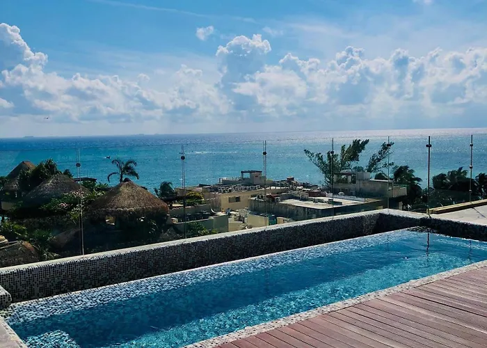 Casa de férias 1 Block From 2br Pool Ocean View Playa del Carmen