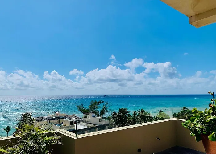 Casa de férias 1 Block From 2br Pool Ocean View