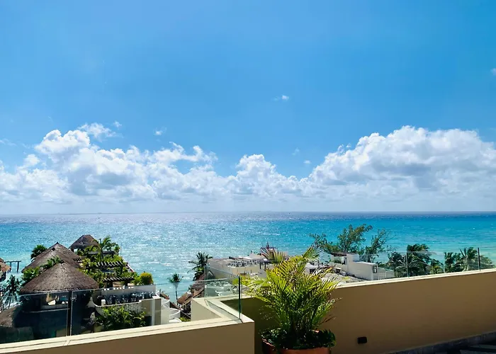 Casa de férias 1 Block From 2br Pool Ocean View Playa del Carmen