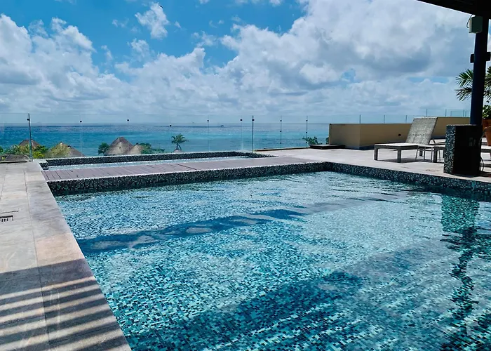 Casa de férias 1 Block From 2br Pool Ocean View Playa del Carmen